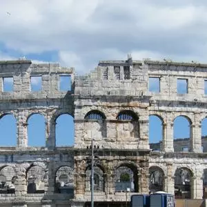 Turisti u potrazi za rimskim blagom