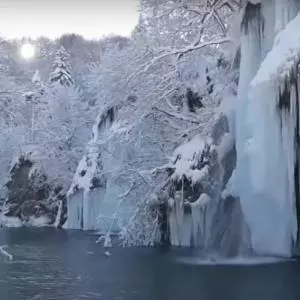 Pogledajte fantastičan video Plitvičkih jezera pod snijegom i ledom