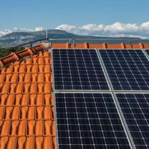 Analiza mogućnosti šire primjene obnovljivih izvora energije u turističkom sektoru u Hrvatskoj