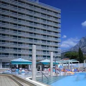 CERP zaprimio obvezujuće ponude za kupnju dionica Hotela Makarska i Hotela Maestral