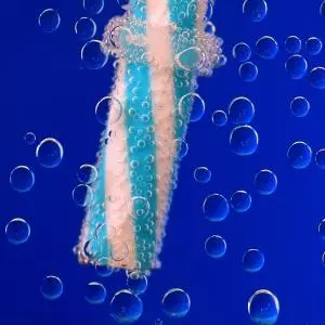 Plastične slamke razgrađuju se čak 500 godina, zato Valamar Riviera izbacuje plastične slamke iz upotrebe