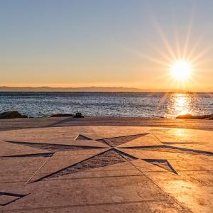 Zatvaranje Eiffelovog tornja, crvena upozorenja, požari... Kako toplinski valovi utječu na turizam?