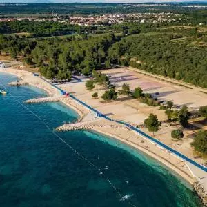 Pula gives its beaches on concession, Initiative I love Pula against concessions