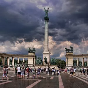 Mađarska od iduće godine planira sniziti PDV na smještaj s 18 na 5 posto