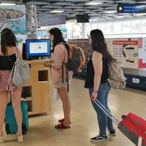 Info point of the Istria County Tourist Board at Pula Airport as an important wheel of direct communication with tourists