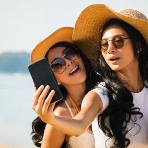 Studija: Raste broj turista čija smrt je povezana sa selfijima. Destinacije uvode zabrane