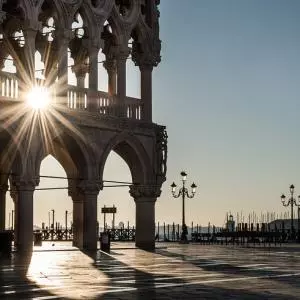 U Veneciji stupila na snagu nova pravila o zabrani zvučnika i ograničavanju veličina turističkih grupa