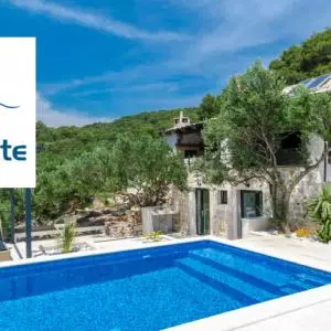 Adriagate has launched an action to promote and encourage holidays in Croatia
