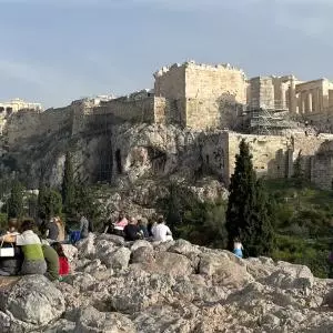 Greece expects tourism to return to 2019 this year