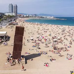 Barcelona zabranila pušenje na svim gradskim plažama