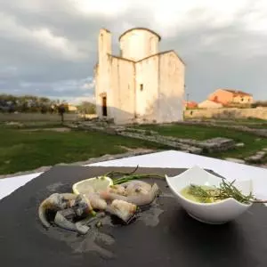 Sea asparagus - a new brand of gastronomy of royal Nin