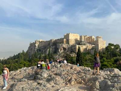 Prekomjerni turizam mijenja grčke otoke - mladi se okreću turizmu dok tradicija nestaje