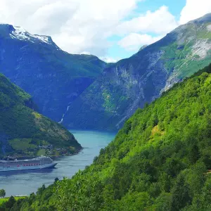 Norway plans to ban polluting cruise ships in the fjords