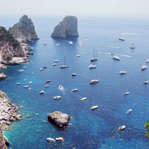 I pored udvostručenja takse, Capri opsjedaju turisti - stanovništvo istisnuto s otoka