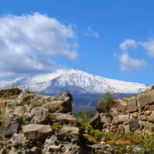 Etna privlači tisuće turista, no procvat vulkanskog turizma je "divlji" i "ekstremno opasan"