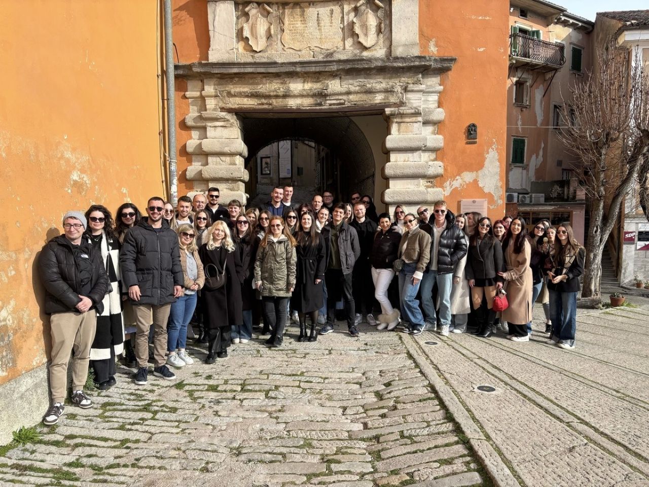 Studenti i organizatori u labinu manjgura