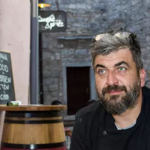 Davor Tojčić, Kamene priče: Gradovi trebaju živjeti cijelu godinu, turizam je samo bonus
