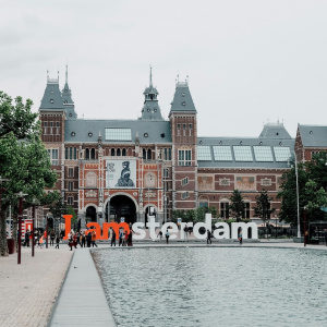 Stanovnici Amsterdama tuže vlasti zbog neuspjeha u borbi protiv prekomjernog turizma