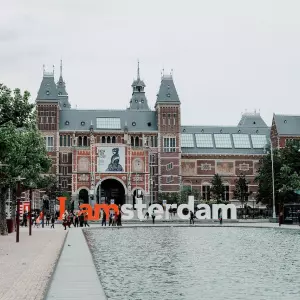 Stanovnici Amsterdama tuže vlasti zbog neuspjeha u borbi protiv prekomjernog turizma