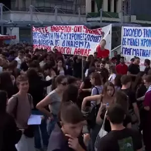 Grci protiv uvođenja 13-satnog radnog dana kod jednog poslodavca