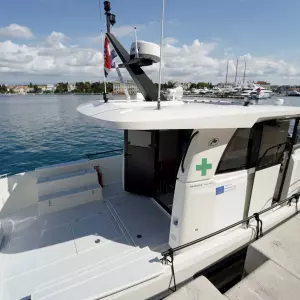 Mobilne brodske ljekarne podižu kvalitetu života otočana u Zadarskoj županiji