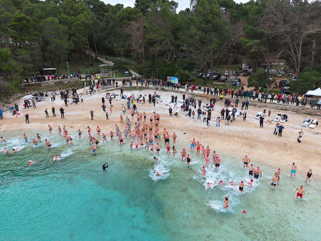 Losinj novogodisnje kupanje