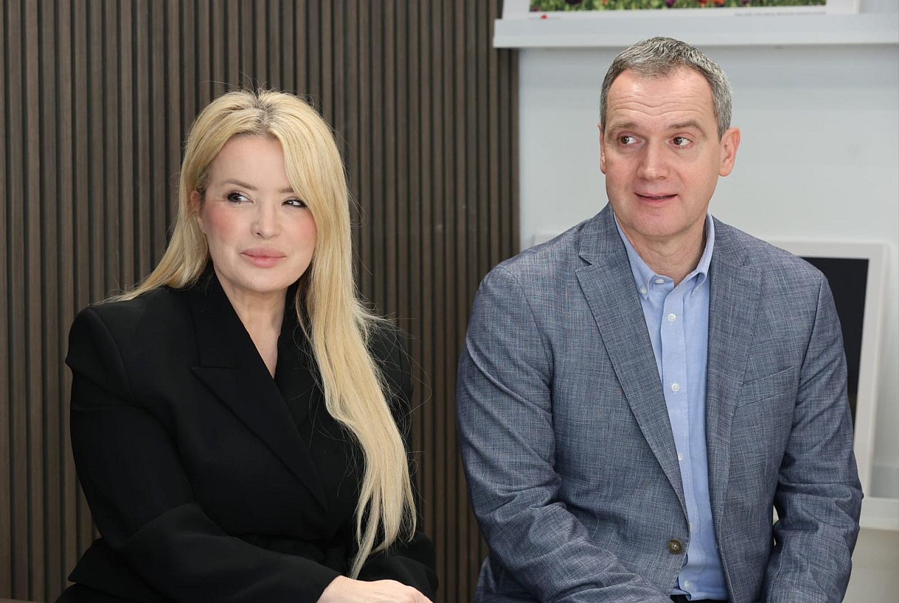 Panel green destinations i eu let it bee 11 foto drazen kopac