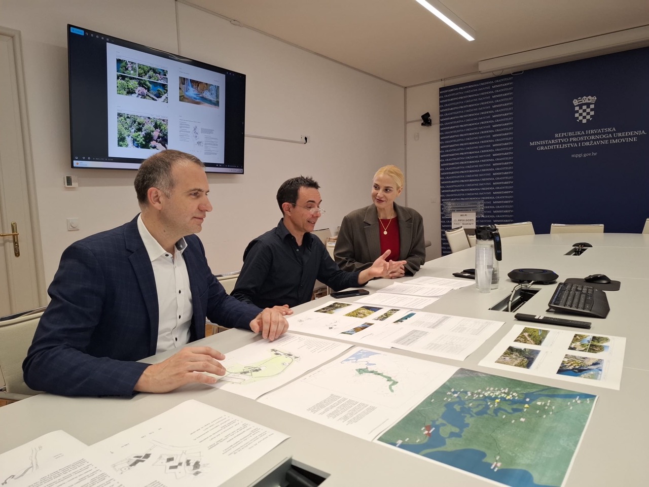 Katalog posjetiteljske infrastrukture 2 large