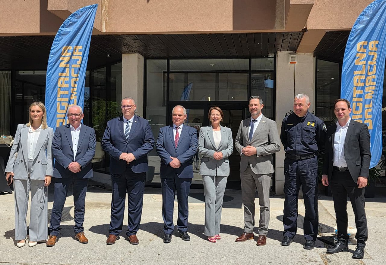 Safe in dalmatia sdz 1