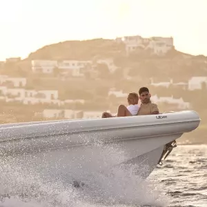 Uber širi ambicije u turizmu: od vožnji i brodova do hotela, restorana i Travel Modea