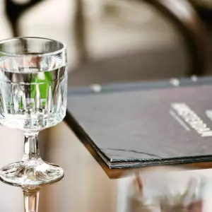 Presuda: Hotel koji je odbio dati turistima vodu iz slavine postupio je zakonito