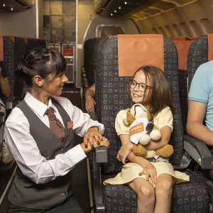 easyJet uvodi Teddy Trackere za bezbrižna obiteljska putovanja