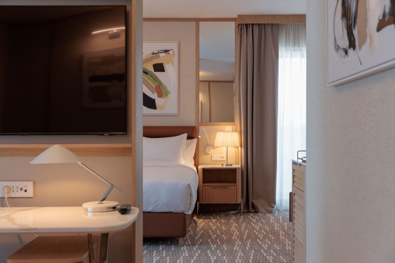 Hilton preko captain suite