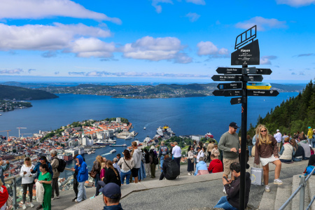 Od buzzworda do realnosti: Mijenja li "coolcation" stvarno turističku kartu Europe?