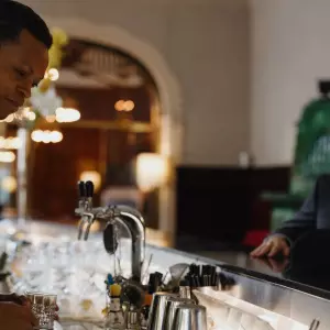 Prihodi rastu, radnici odlaze: Strukturni problem hrvatskog turizma koji dozvole ne mogu riješiti