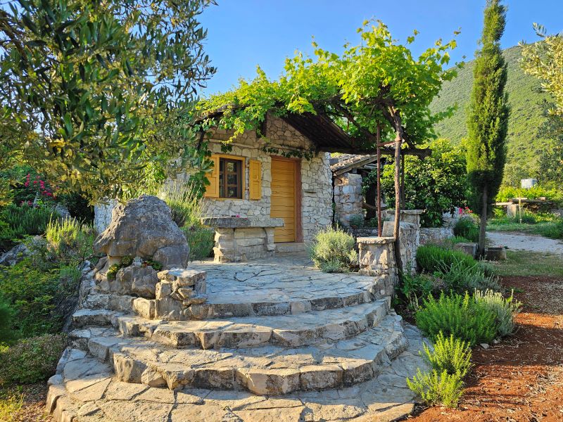 Cottagestrpanj 002